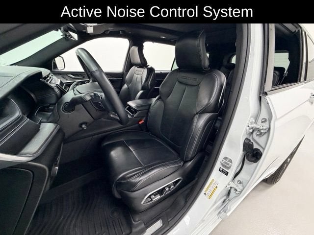 2022 Jeep Grand Cherokee L Overland 4x4