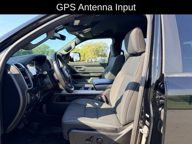 2021 RAM 1500 Big Horn Crew Cab 4x4 5'7" Box