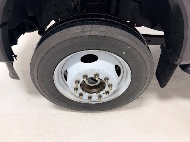 2023 Ford Super Duty F-550 DRW XL