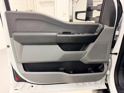 2023 Ford Super Duty F-550 DRW XL