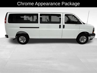2025 GMC Savana Passenger LT