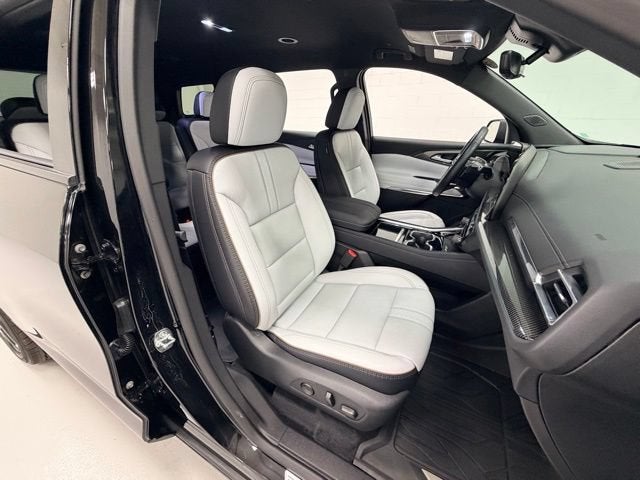 2025 Chevrolet Traverse High Country