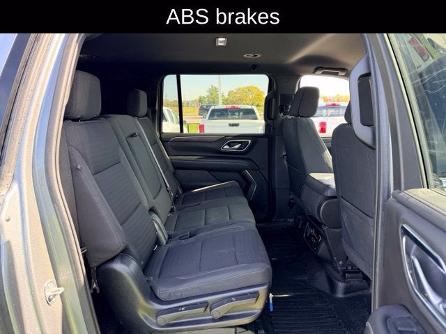 2021 Chevrolet Suburban Commercial
