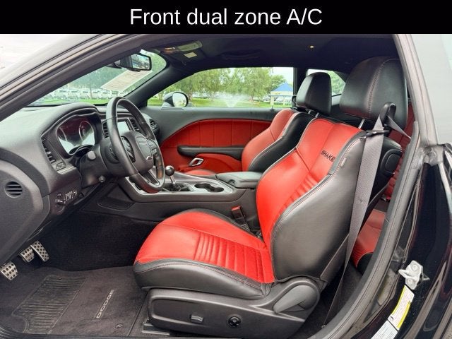 2016 Dodge Challenger 392 Hemi Scat Pack Shaker