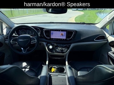 2022 Chrysler Pacifica Limited