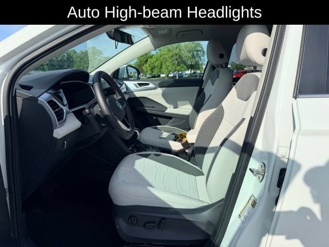 2026 Volkswagen Taos SE