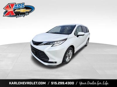 2025 Toyota Sienna Limited