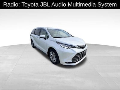 2025 Toyota Sienna Limited