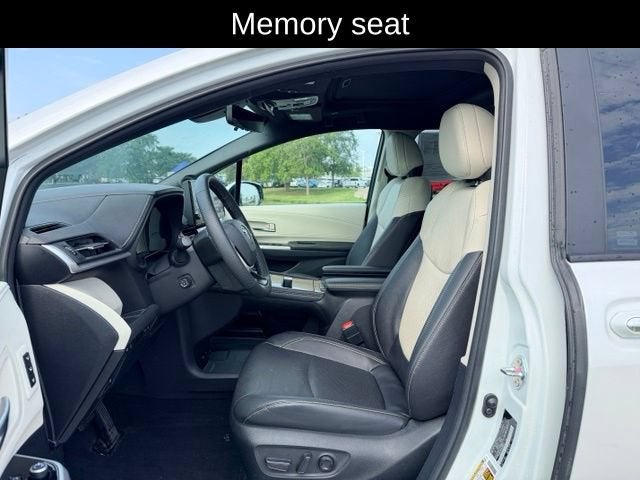 2025 Toyota Sienna Limited