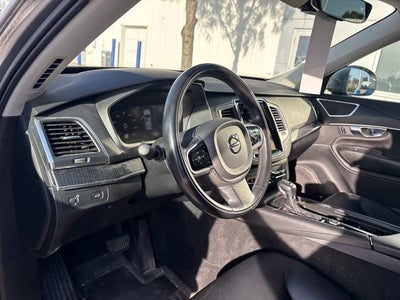 2020 Volvo XC90 T5 Momentum 7 Passenger