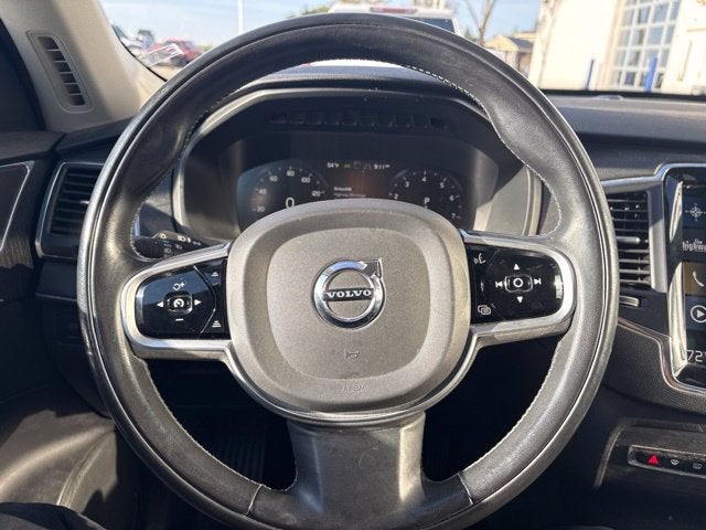 2020 Volvo XC90 T5 Momentum 7 Passenger