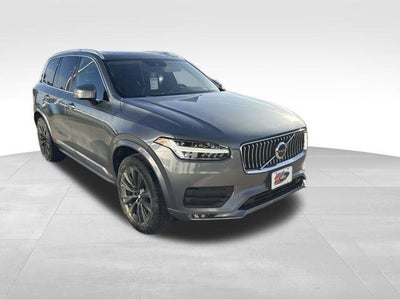 2020 Volvo XC90 T5 Momentum 7 Passenger