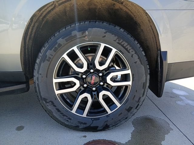 2024 GMC Yukon XL AT4