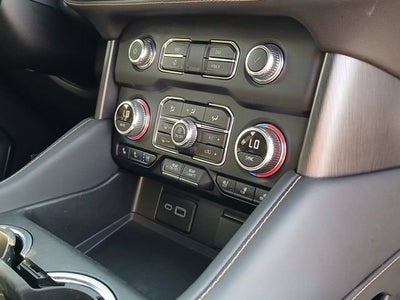 2024 GMC Yukon XL AT4