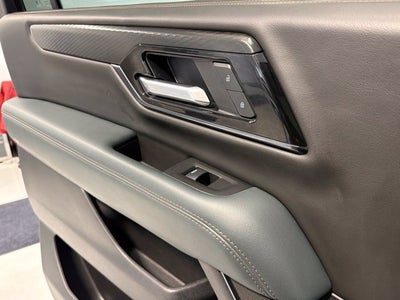 2025 GMC Yukon XL AT4