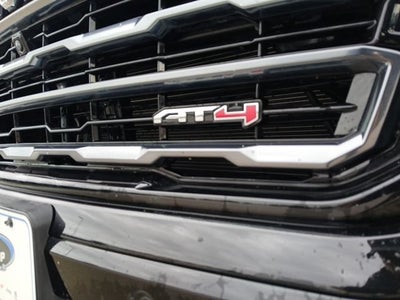2025 GMC Yukon XL AT4