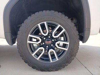 2023 GMC Sierra 1500 AT4