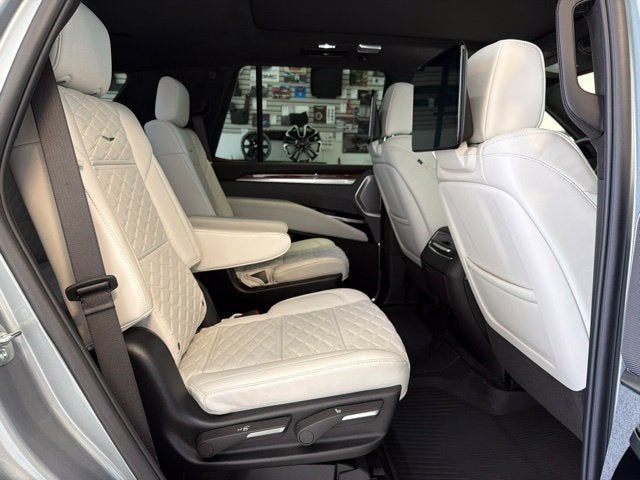 2025 Cadillac Escalade Premium Luxury Platinum