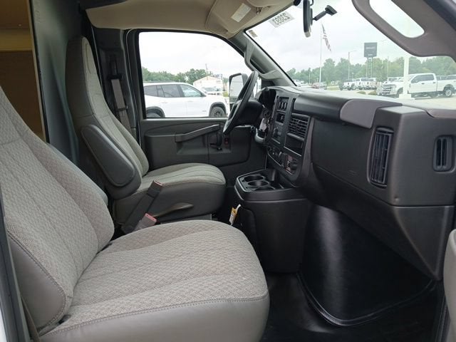 2026 GMC Savana Cutaway 4500 2WT