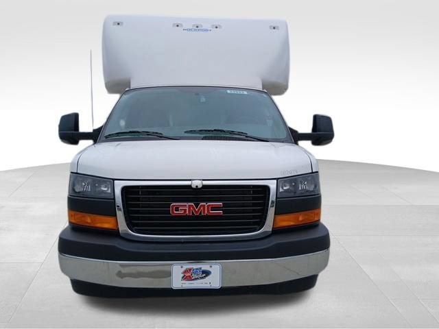 2026 GMC Savana Cutaway 4500 2WT