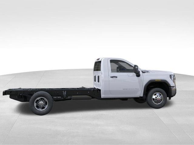 2026 GMC Sierra 3500 HD Chassis Cab Pro
