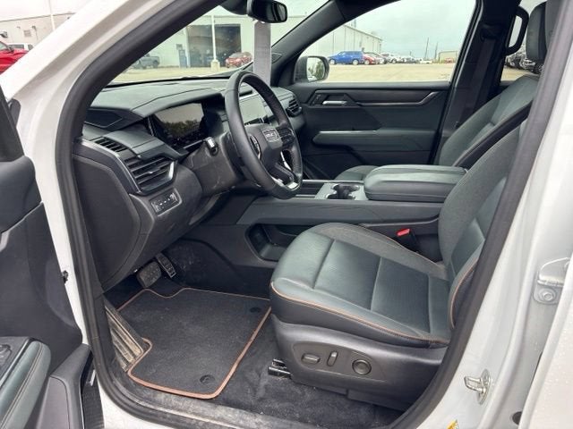 2024 GMC Acadia AT4