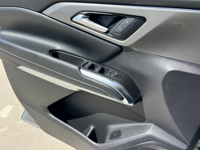2024 Chevrolet Traverse LS