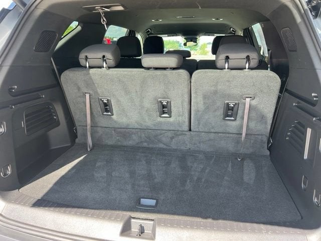 2024 Chevrolet Traverse LS