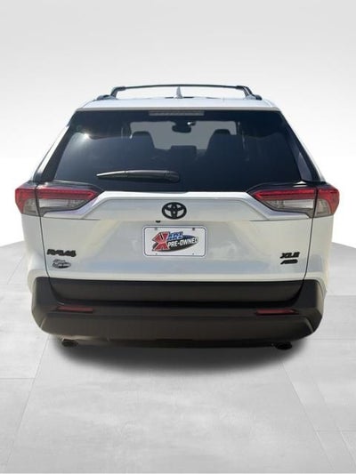 2025 Toyota RAV4 XLE Premium