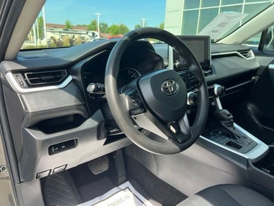2023 Toyota RAV4 LE
