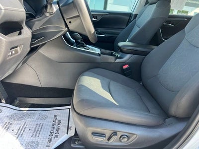 2021 Toyota RAV4 Hybrid XLE
