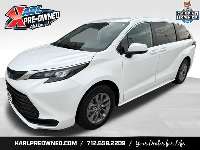 2024 Toyota Sienna LE 8 Passenger