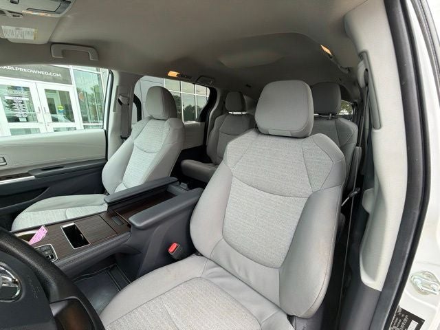 2024 Toyota Sienna LE 8 Passenger