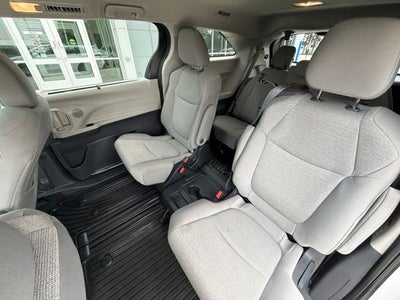 2024 Toyota Sienna LE 8 Passenger