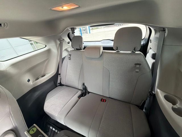 2024 Toyota Sienna LE 8 Passenger